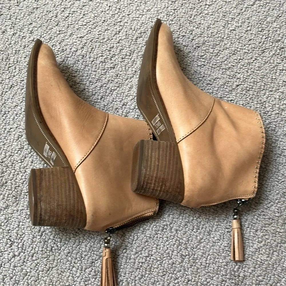 Toms Leila leather tan western bootie - Picture 9 of 9